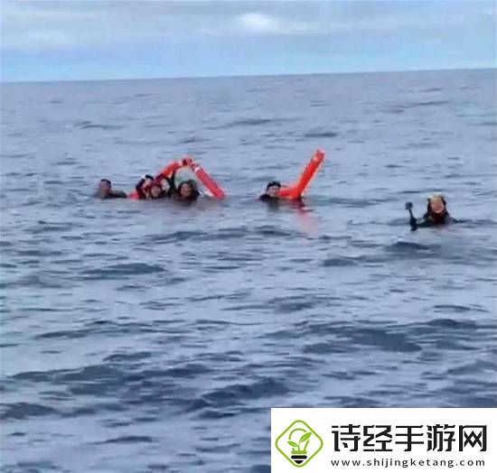 你敢信吗9人潜水失联28小时被7条鲨鱼环绕却生还