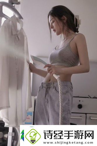 穿上蜜桃91精品㊙️入口内裤包裹感十足